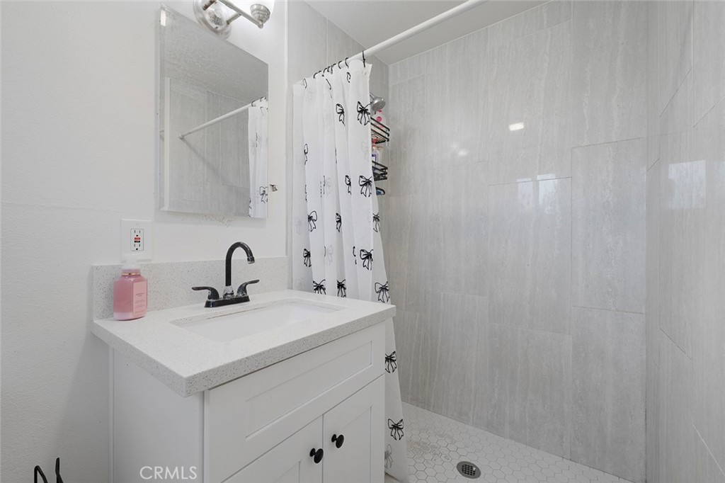 6821 Elmwood Property Photo 20
