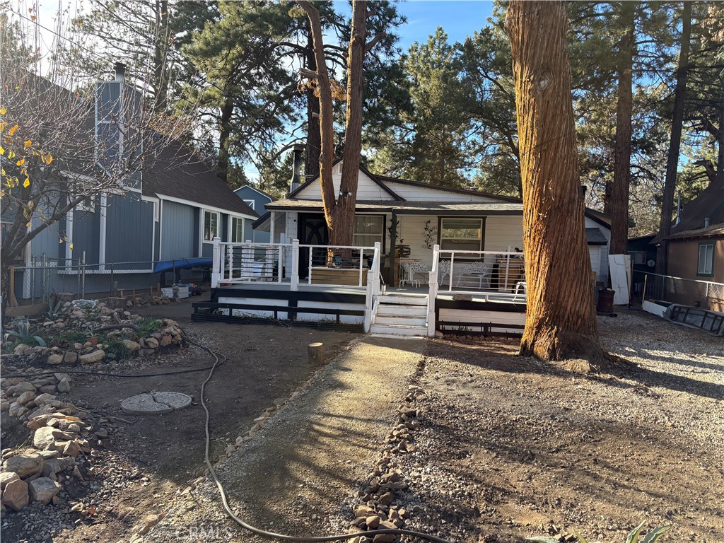 402 Holmes Property Photo 1