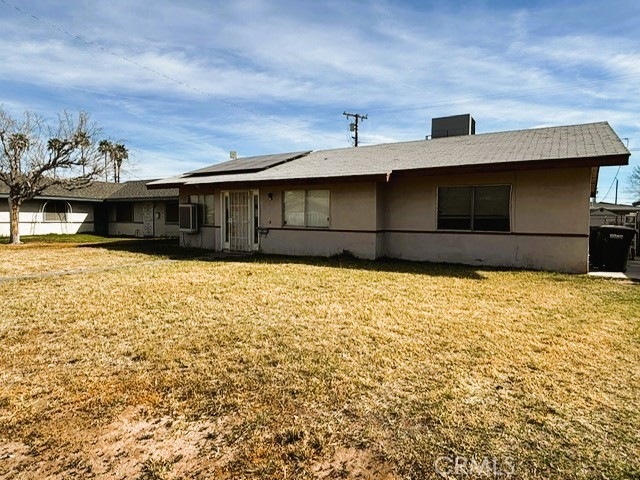 460 N Sola Property Photo 3