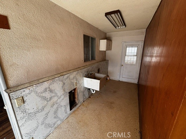 460 N Sola Property Photo 9