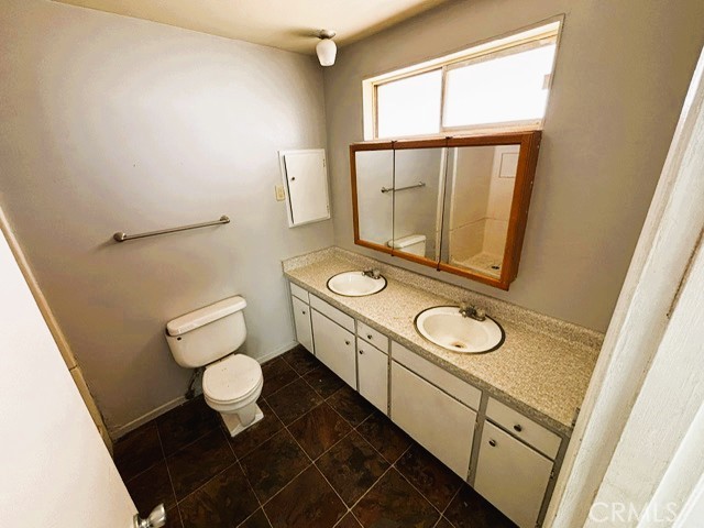 460 N Sola Property Photo 14