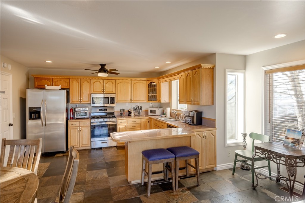 852 Cameron Property Photo 11