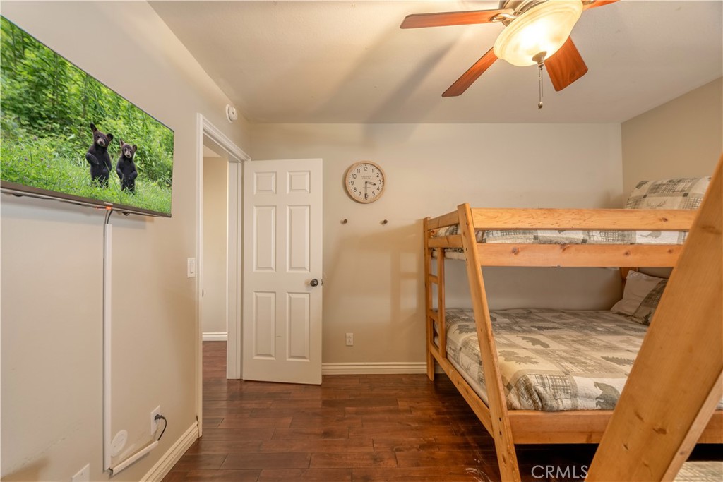 852 Cameron Property Photo 31