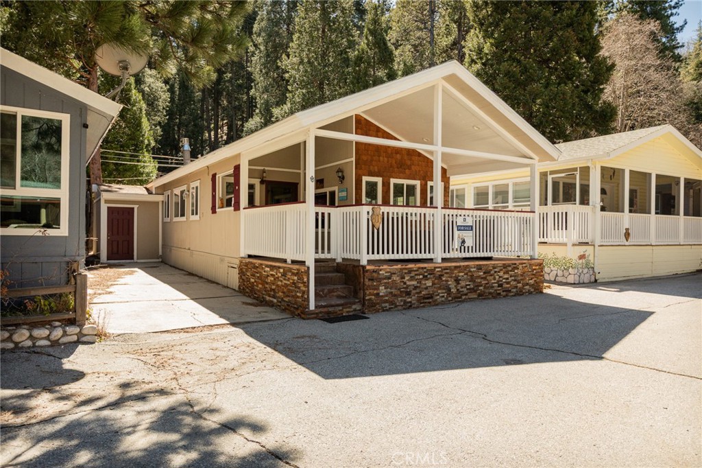 27500 State Highway 189 81 Property Photo 1