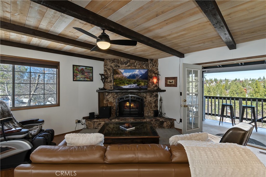 43291 Shasta Property Photo 6