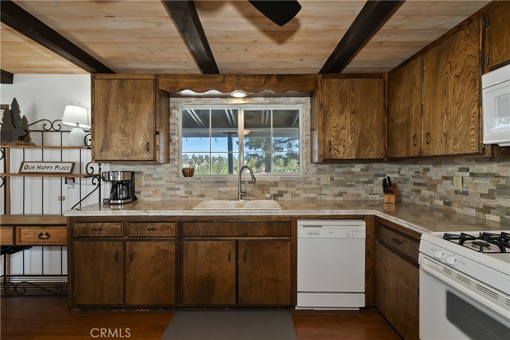43291 Shasta Property Photo 16