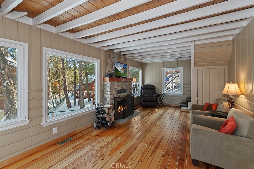 39263 N Bay Property Photo 15
