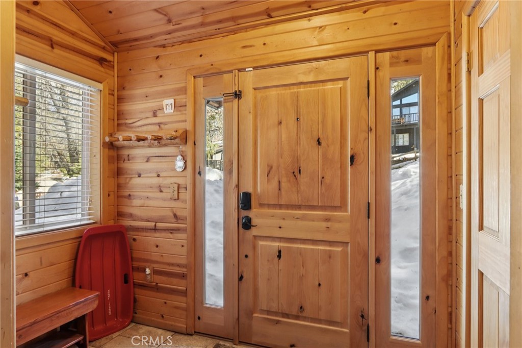 788 Silver Tip Property Photo 6