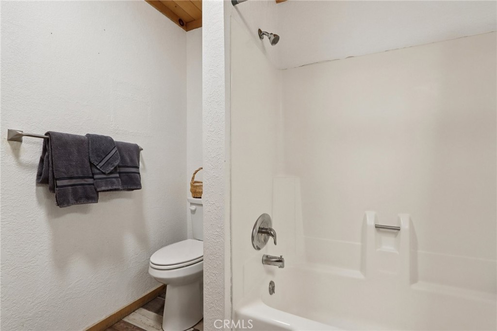 788 Silver Tip Property Photo 30