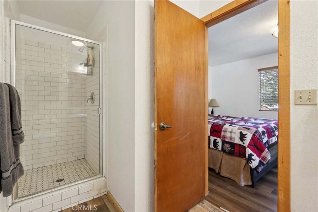788 Silver Tip Property Photo 33