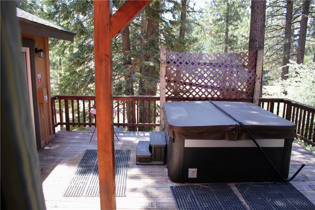 788 Silver Tip Property Photo 41
