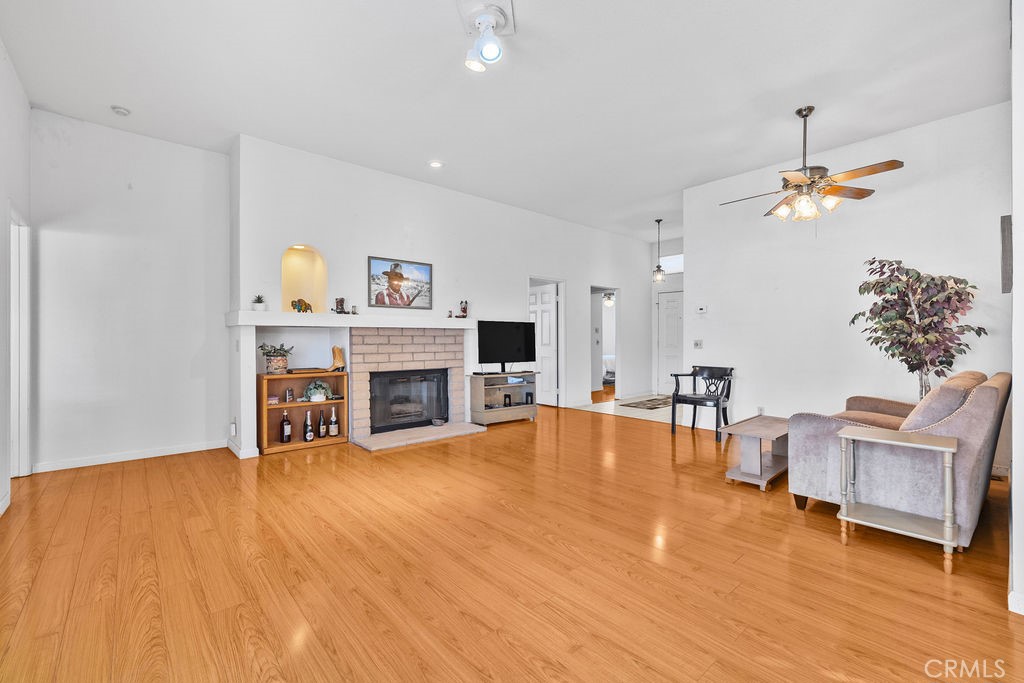 2582 Alegre Property Photo 10