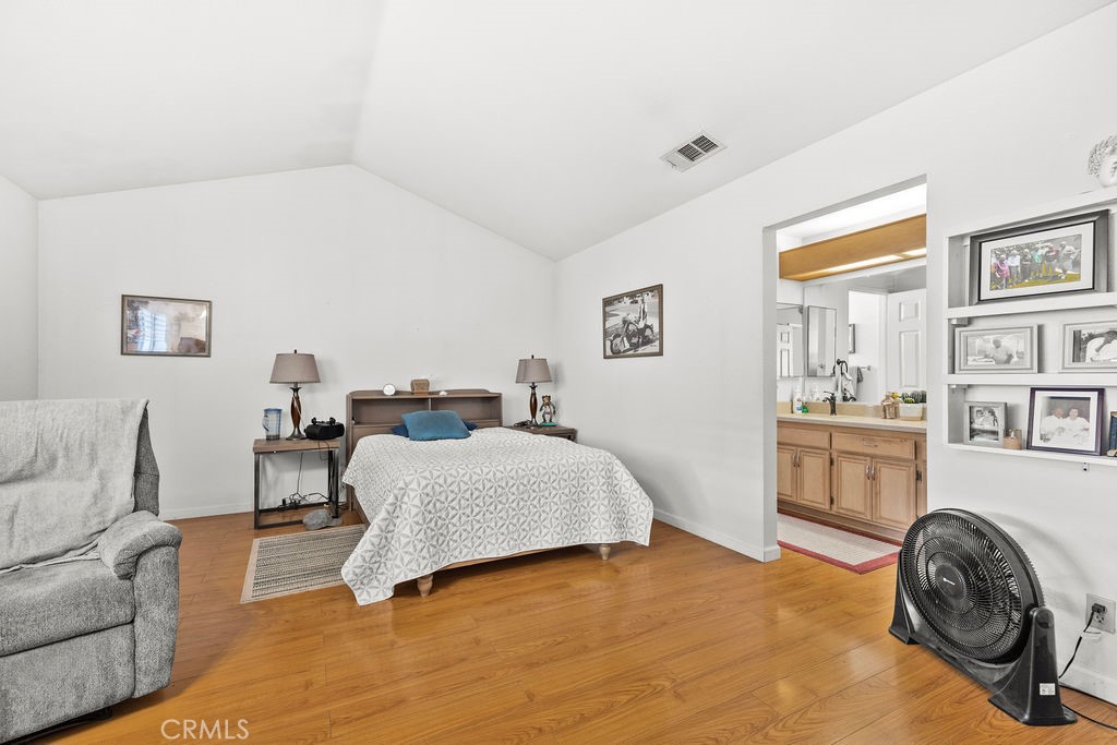 2582 Alegre Property Photo 18