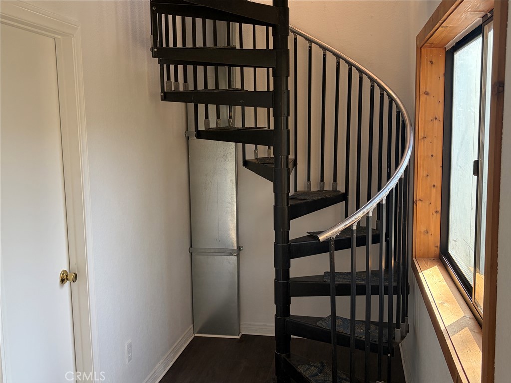 6302 Spruce Property Photo 4