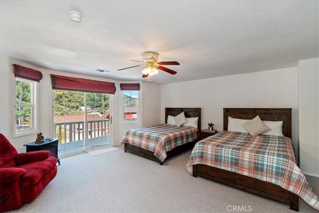 737 E Mountain View Property Photo 26