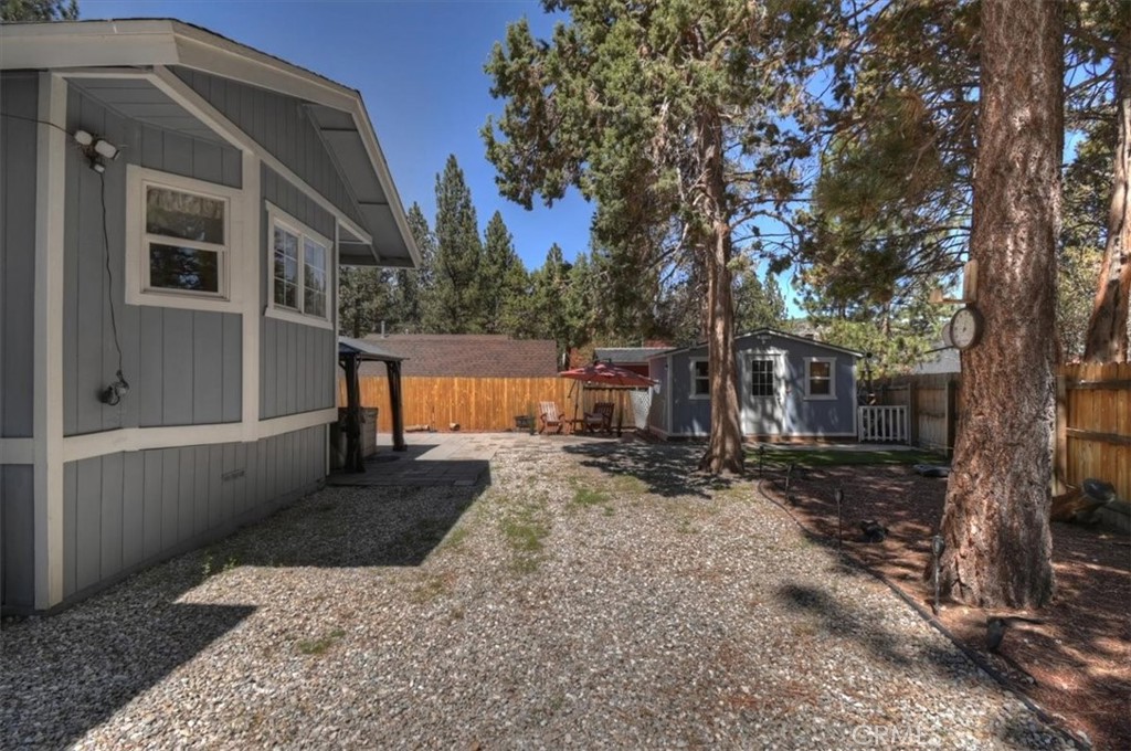 737 E Mountain View Property Photo 40