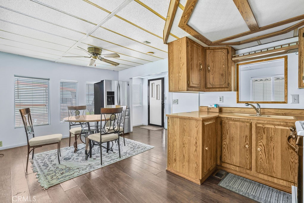 842 Acorn Property Photo 11