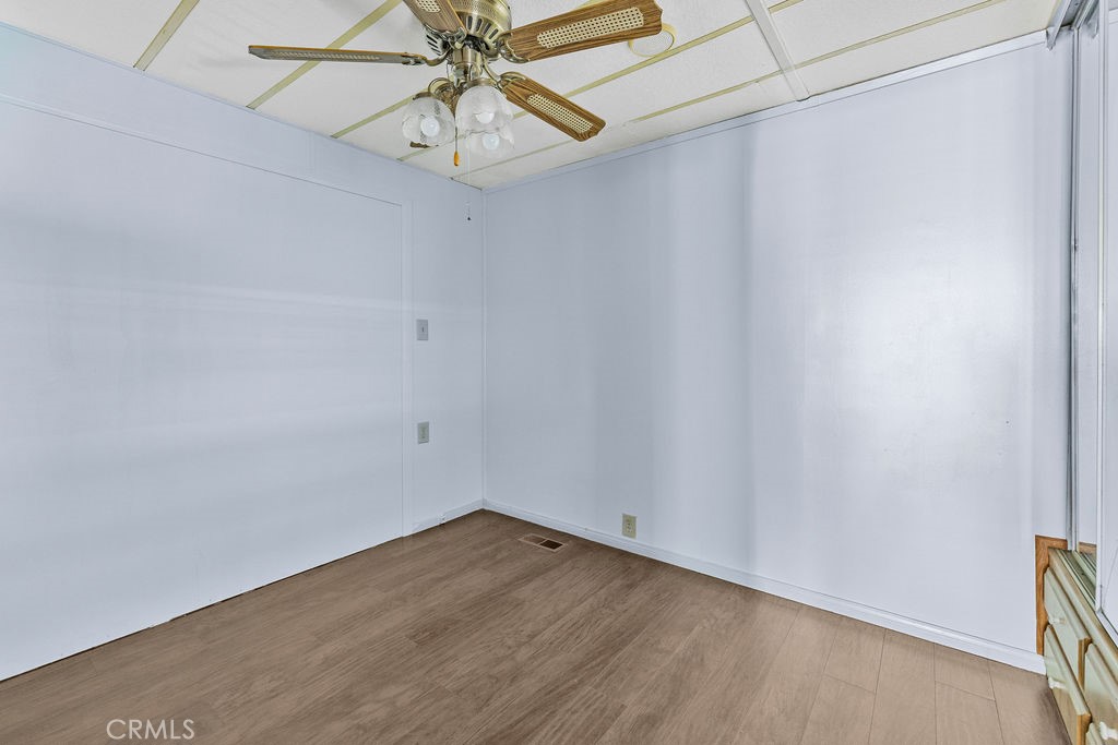 842 Acorn Property Photo 13