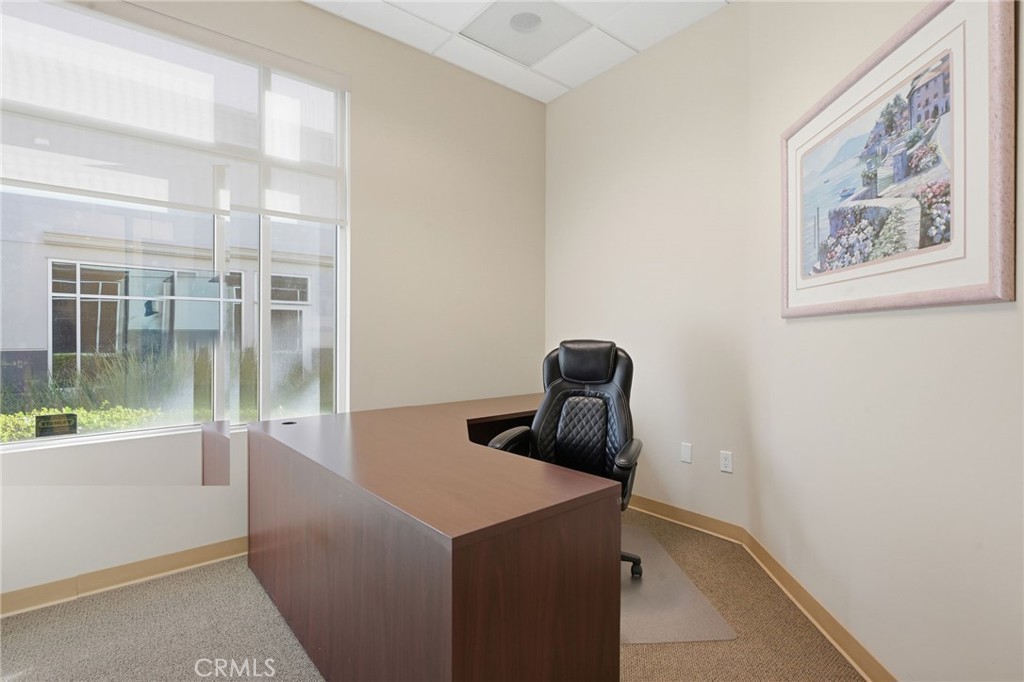 5839 Pine Ave 106 Property Photo 11