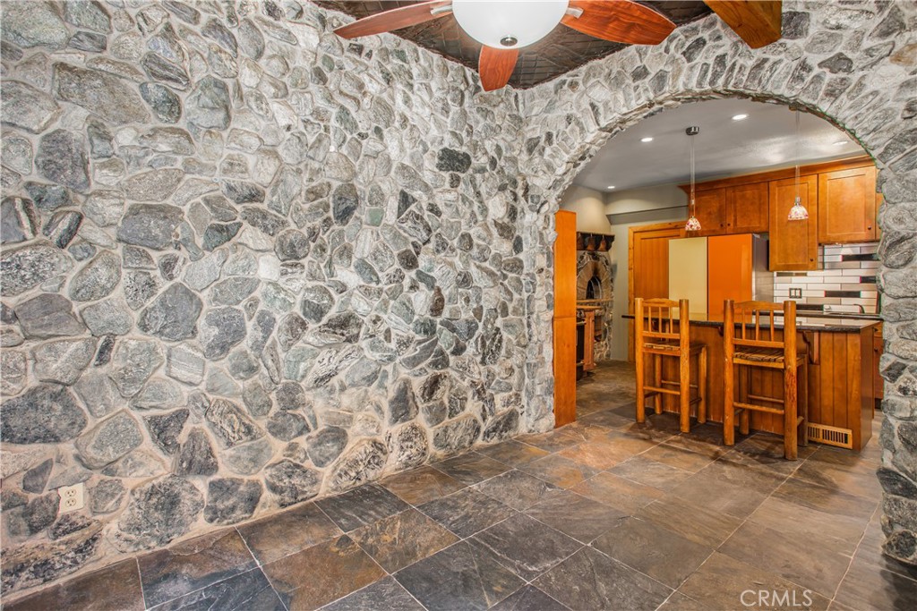 9323 Cedar Dr. Property Photo 7