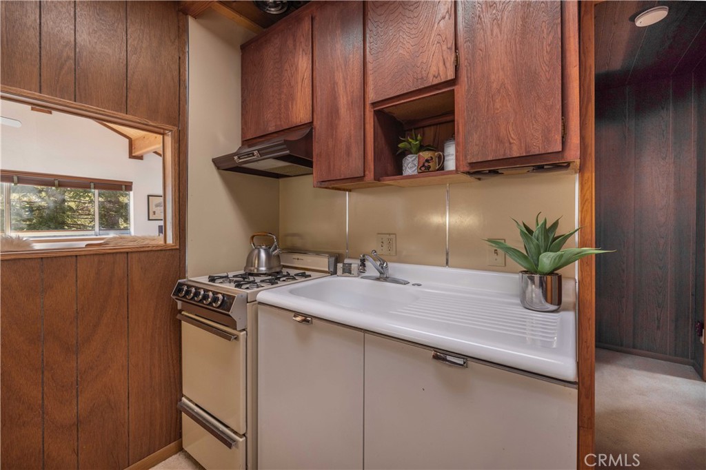 1109 Brookside Property Photo 13