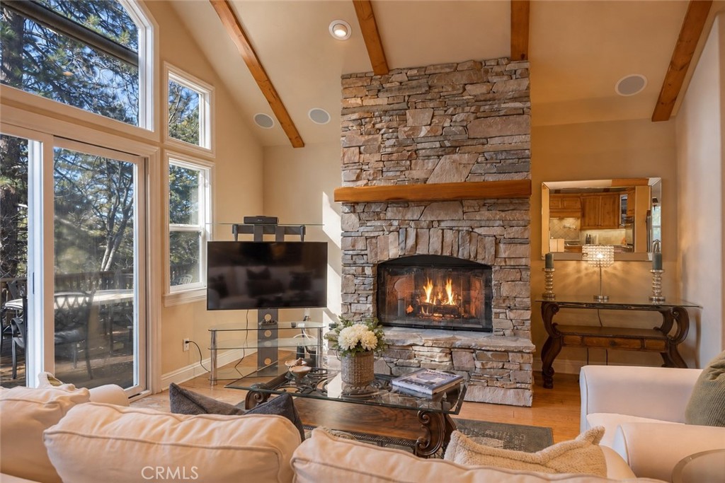173 Grizzly Road Property Photo 2