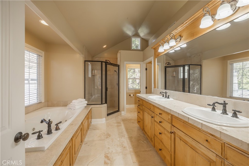 173 Grizzly Road Property Photo 15