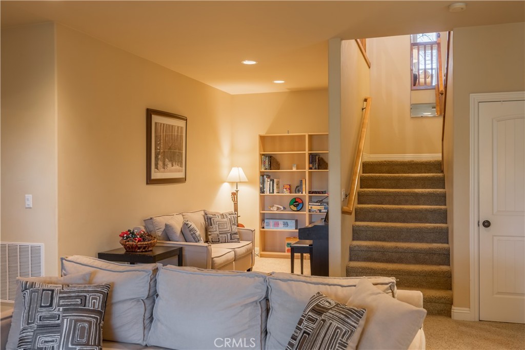 173 Grizzly Road Property Photo 16