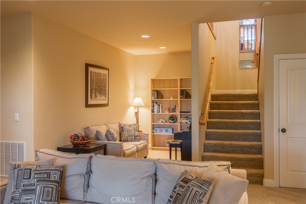 173 Grizzly Road Property Photo 16