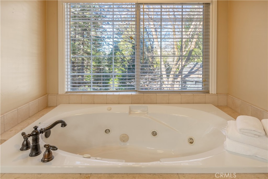 173 Grizzly Road Property Photo 26