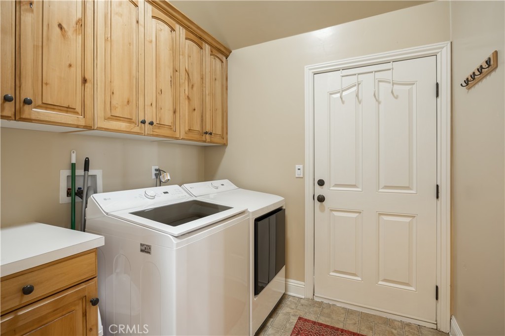 173 Grizzly Road Property Photo 37