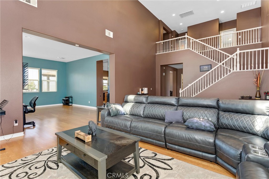 12690 Mar Vista Property Photo 6