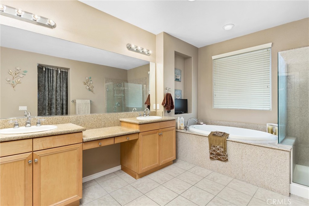 12690 Mar Vista Property Photo 27