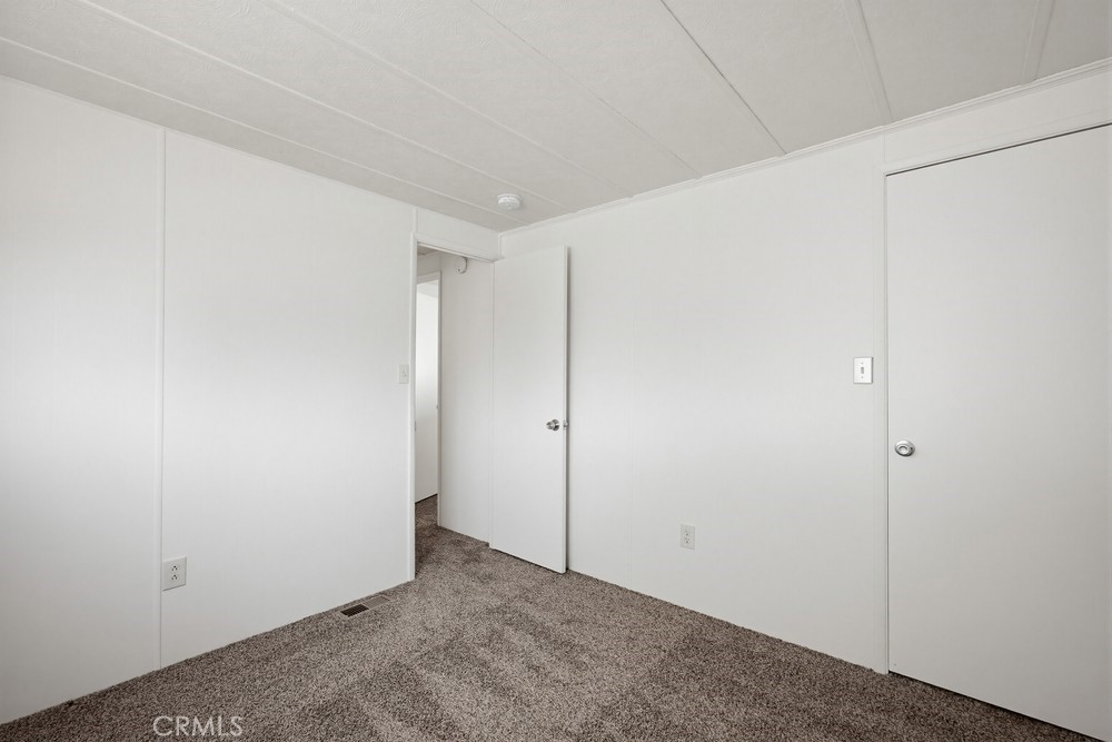 655 E Main Street 9 Property Photo 16