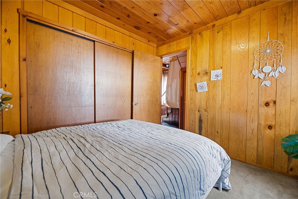 324 Angeles Boulevard Property Photo 10