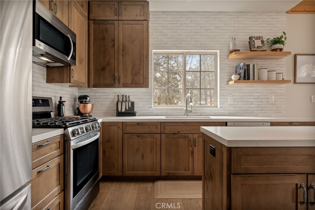 32425 Snowshoe Property Photo 8
