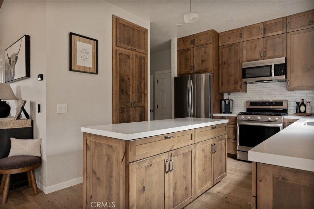 32425 Snowshoe Property Photo 9