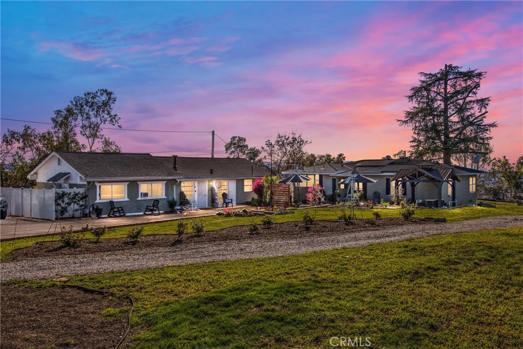 33574 Washington Drive Property Photo