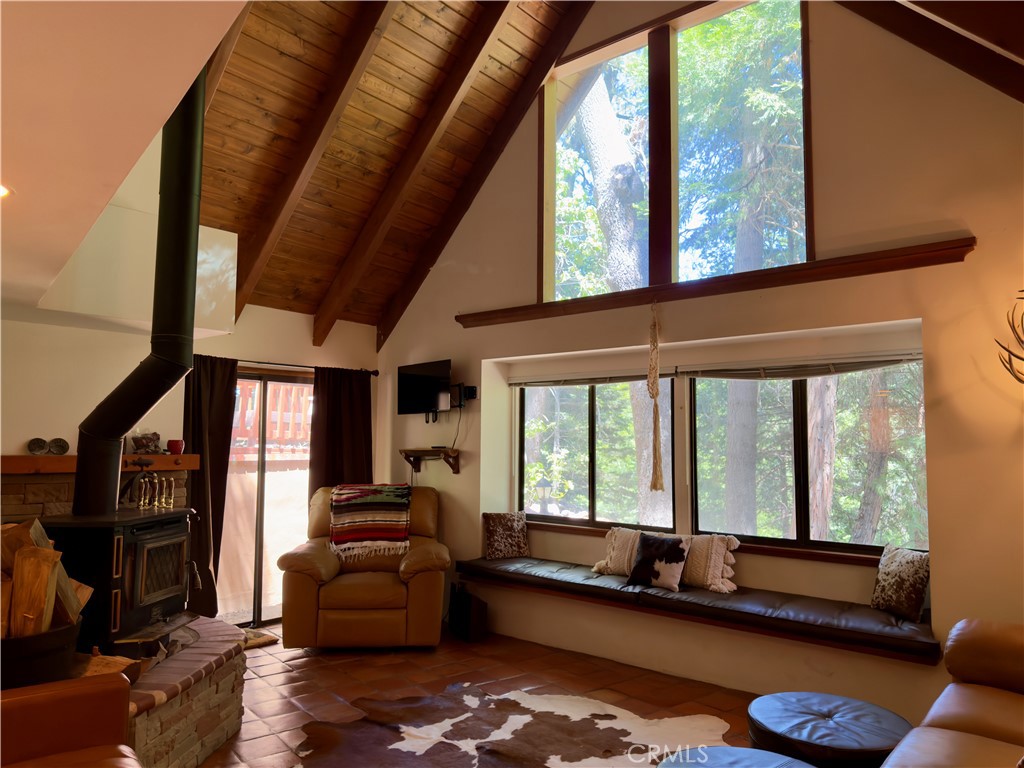 777 Ivy Lane Property Photo 1