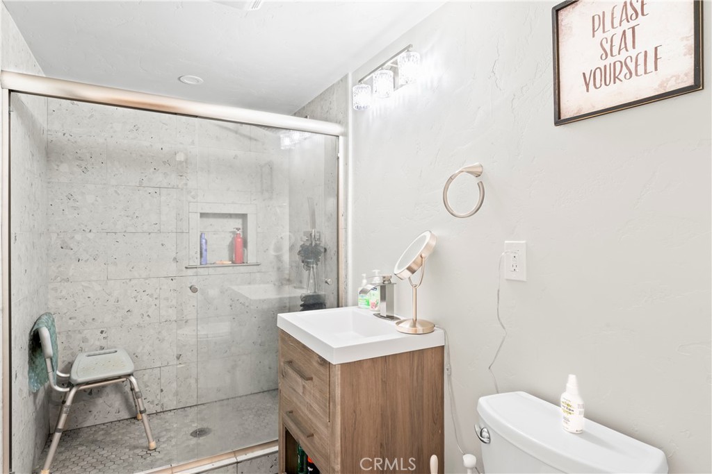 27528 Ashwood Lane Property Photo 26