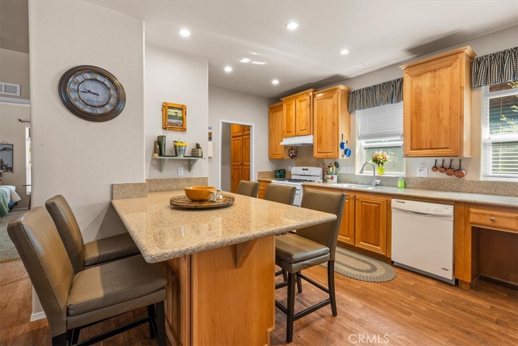 775 Riverside Avenue Property Photo 7