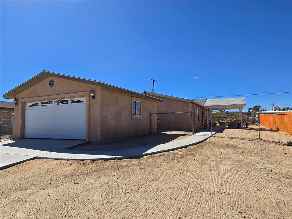 5384 Mariposa Property Photo 3