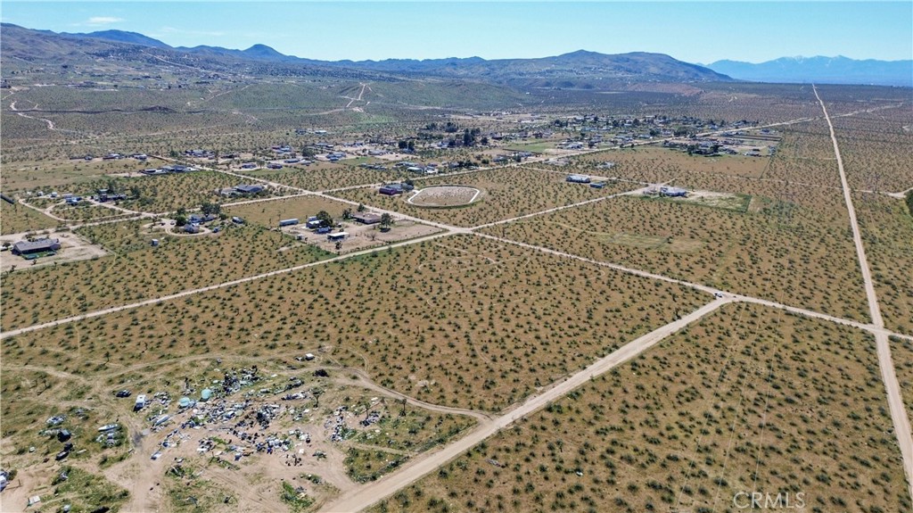 2 Via Seco Property Photo 2
