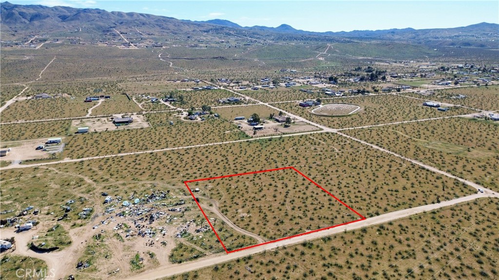 2 Via Seco Property Photo 3