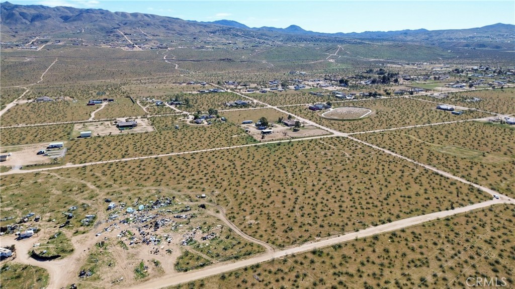 2 Via Seco Property Photo 4