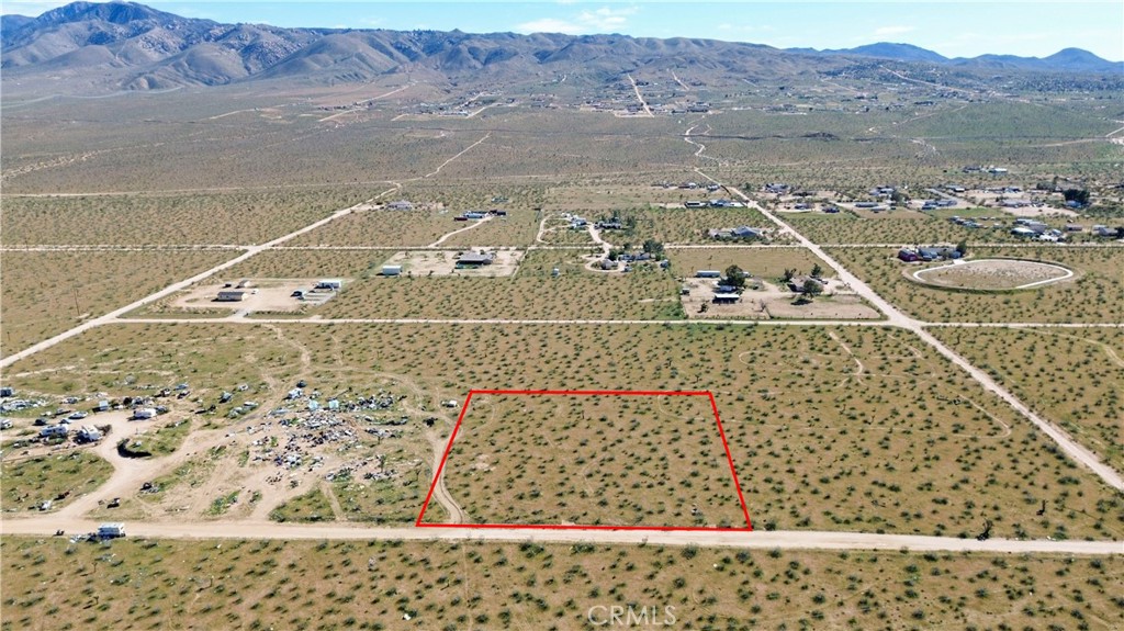 2 Via Seco Property Photo 5