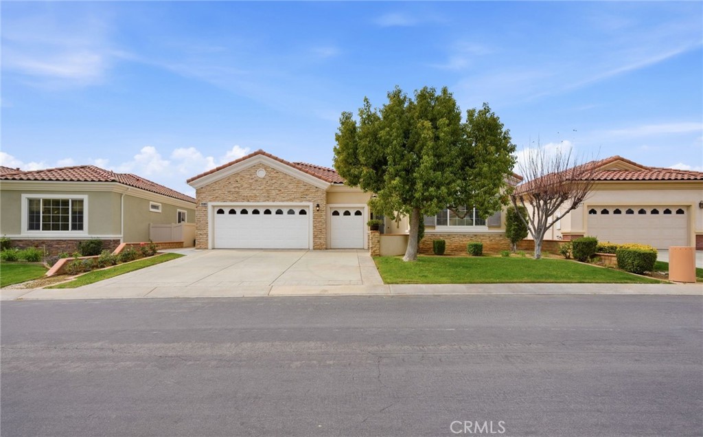 1591 Castle Pines Property Photo 2