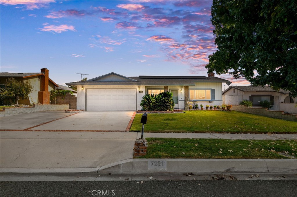 7221 Ramona Property Photo 1