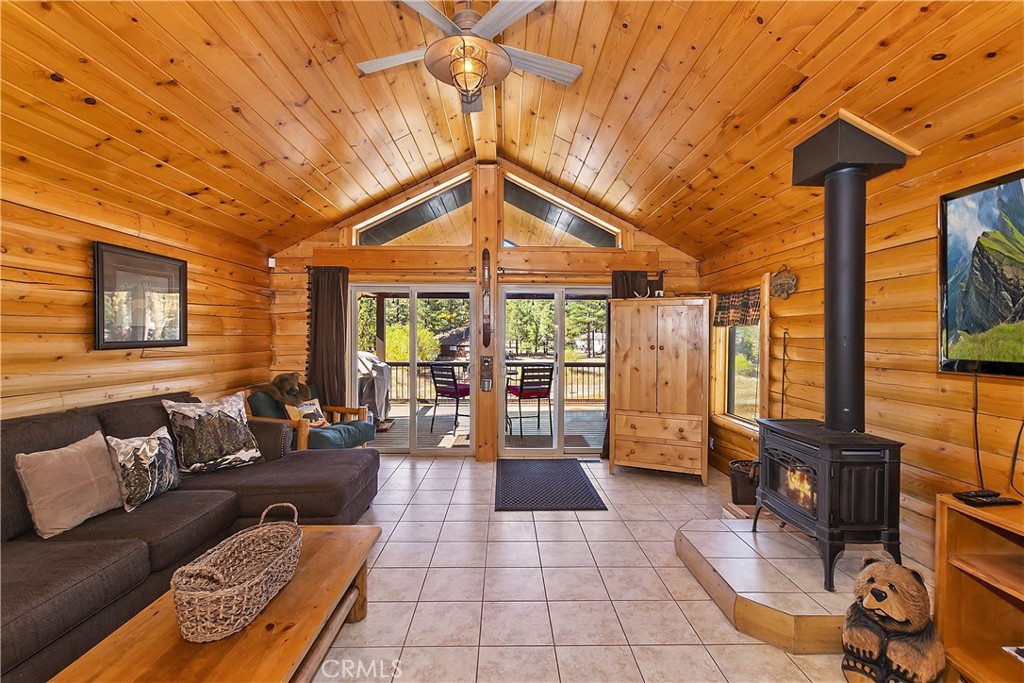 228 Lagunita Property Photo 11