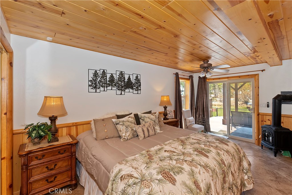228 Lagunita Property Photo 25